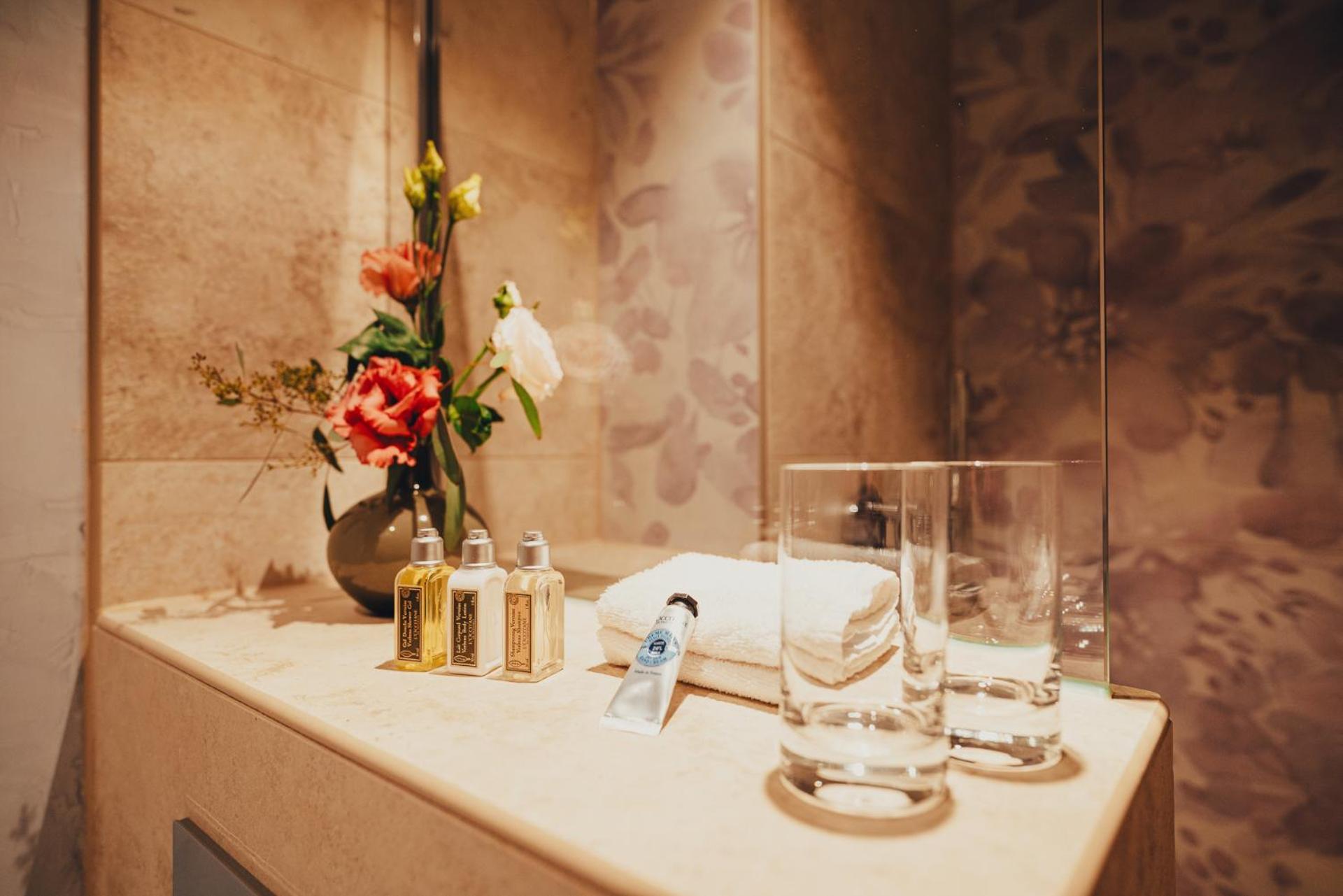 Hotel Villa Sorgenfrei & Restaurant Atelier Sanssouci ラーデボイル エクステリア 写真