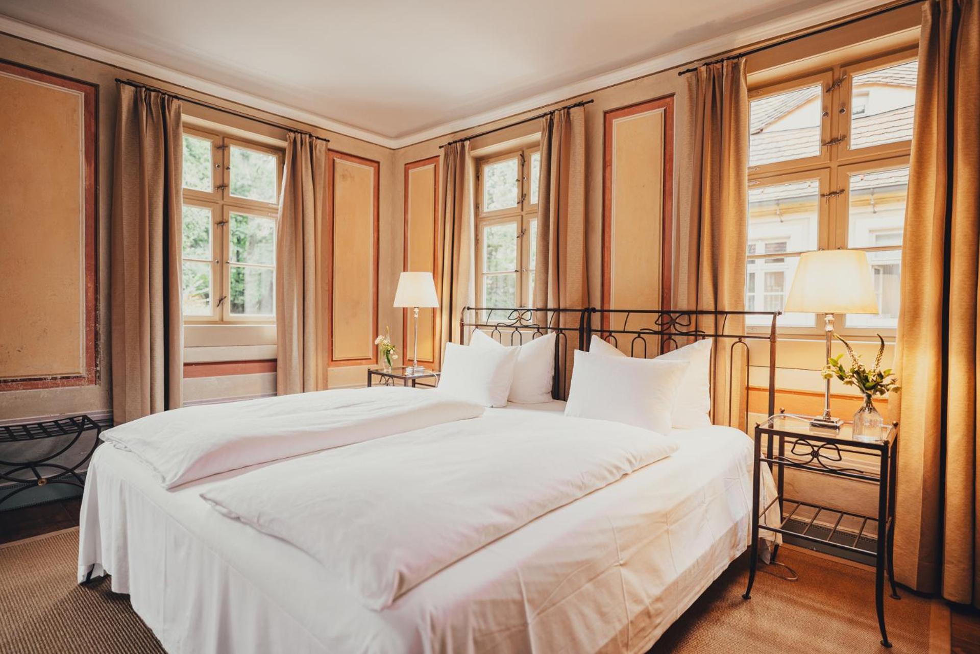 Hotel Villa Sorgenfrei & Restaurant Atelier Sanssouci ラーデボイル エクステリア 写真