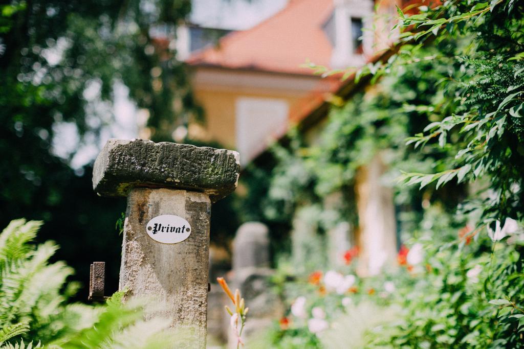 Hotel Villa Sorgenfrei & Restaurant Atelier Sanssouci ラーデボイル エクステリア 写真