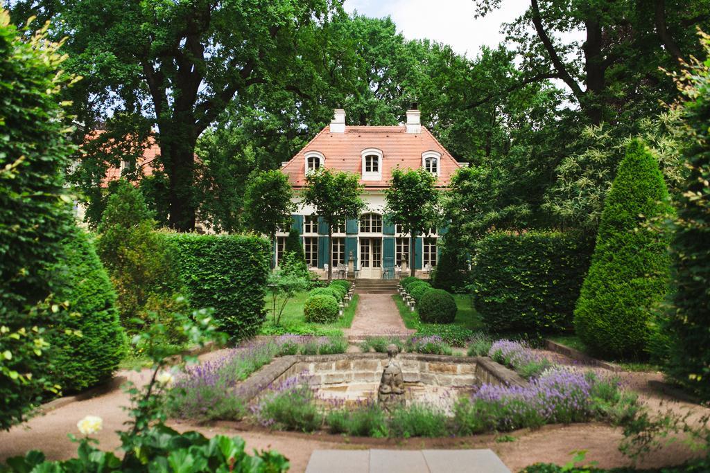 Hotel Villa Sorgenfrei & Restaurant Atelier Sanssouci ラーデボイル エクステリア 写真